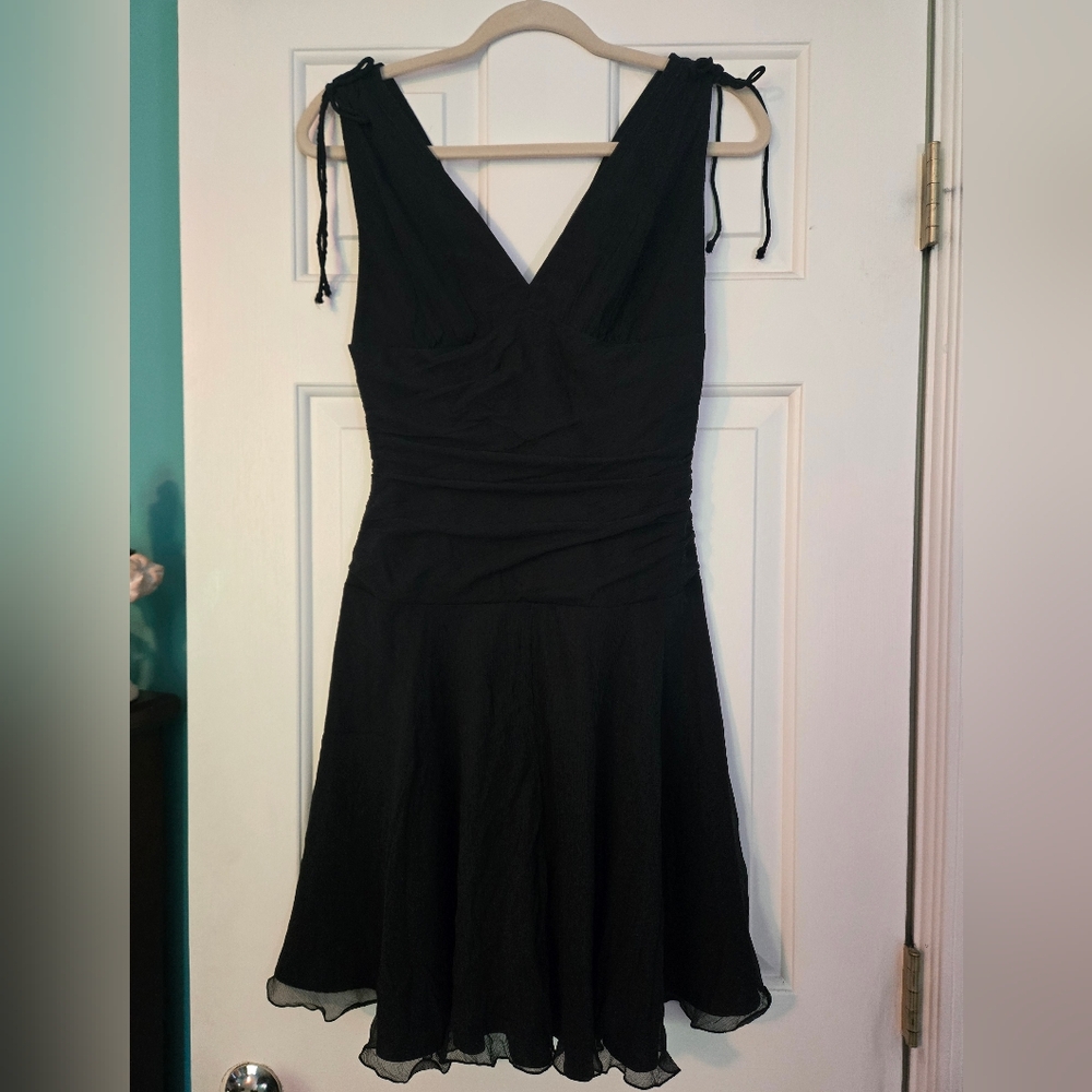 Express Black V-Neck Midi Dress
